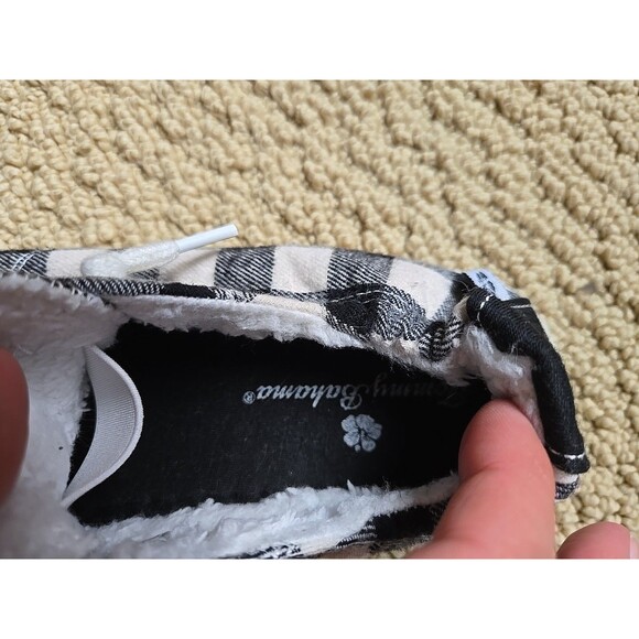 Tommy Bahama Womens Size 7 Canvas Memory Foam Casual Shoe Black Cream Preloved - Picture 8 of 16